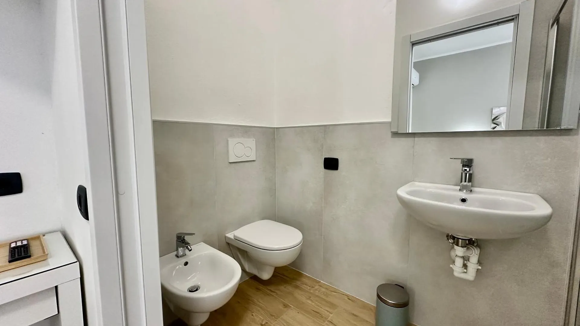 Opera Suites فيرونا بيت ضيافة