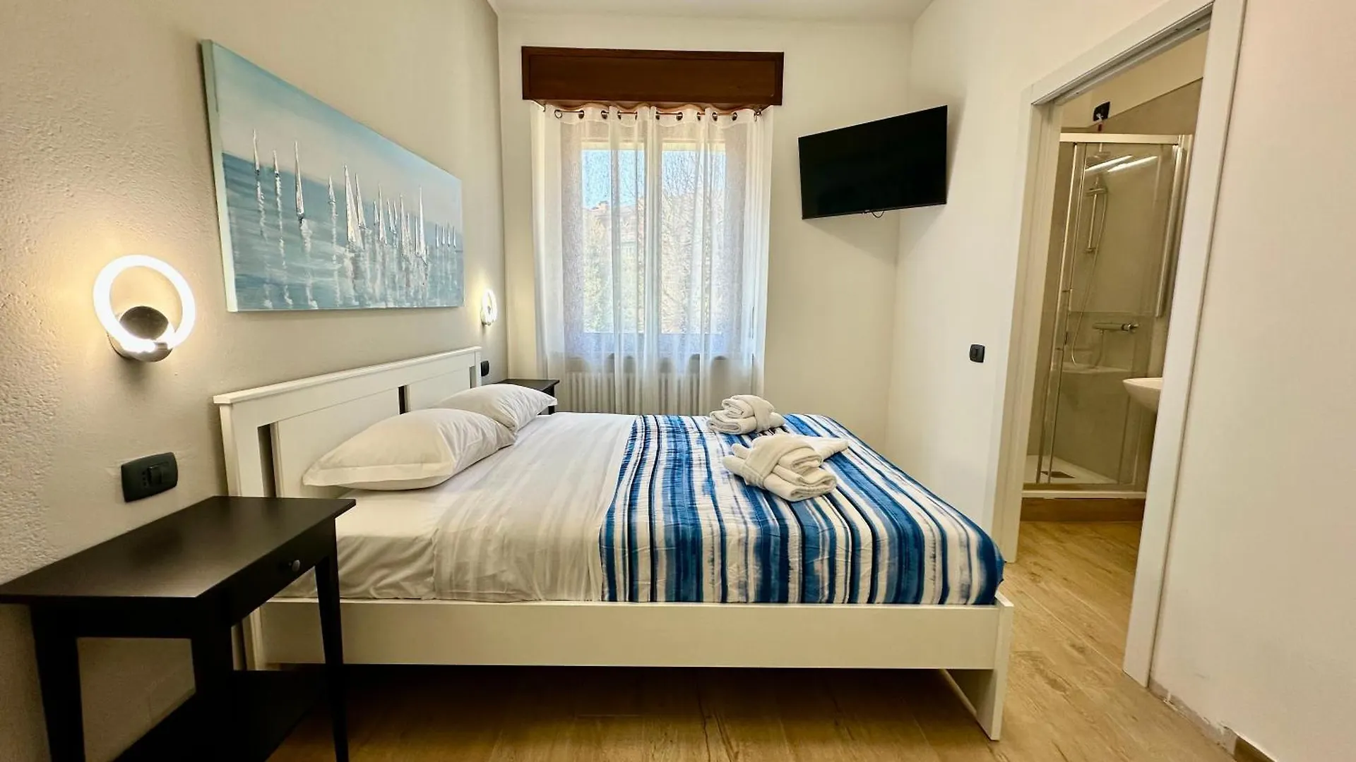 Opera Suites فيرونا بيت ضيافة
